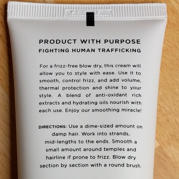 MISSIO Smooth & Frizz Control Hair Styling Cream - Picture 4 of 5